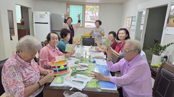 [청주지부] 노인정 봉사활동(치매예방 프로그램)